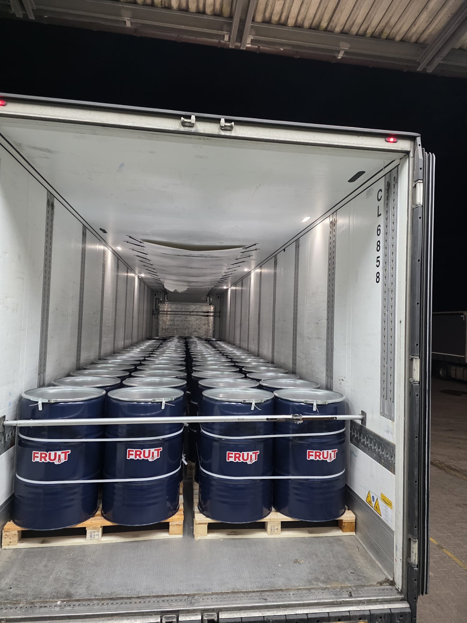 Fresh Apple Juice Concentrate 70° Brix Loaded for Shipment — Aseptic Crop 2025 | 20,000 kg | AIJN Certified
